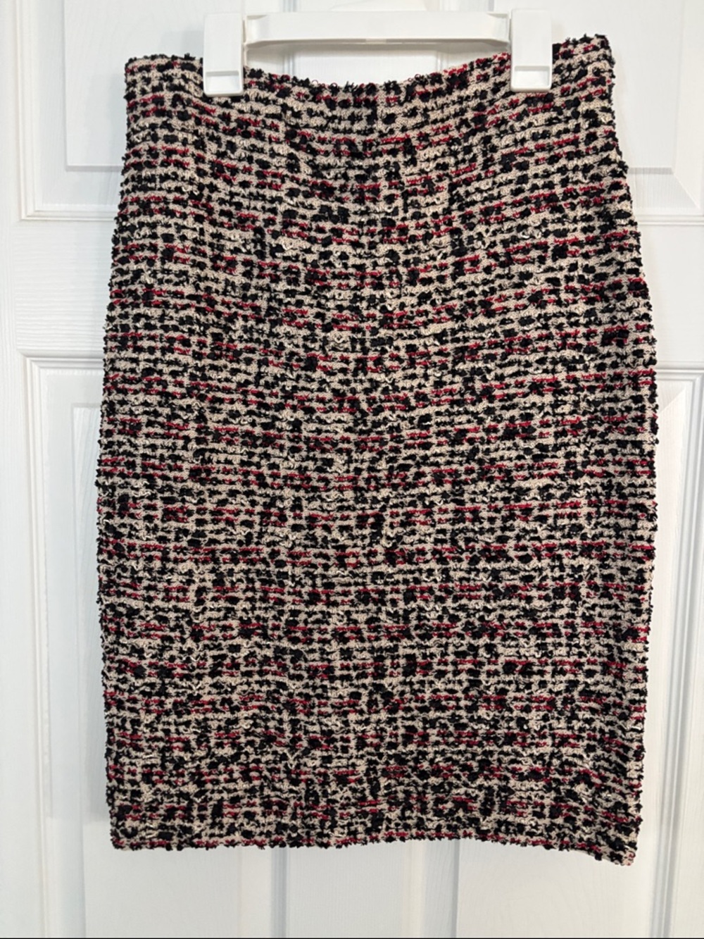 Size 8 St John’s Collection knit pencil skirt